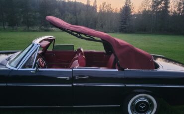 Mercedes-Benz-300-Series-1972-Convertible-14