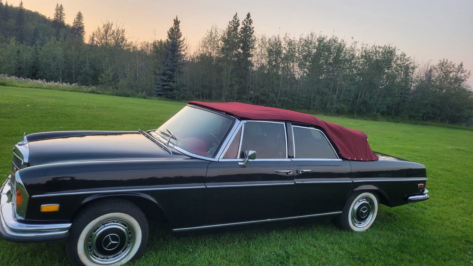 Mercedes-Benz-300-Series-1972-Convertible-15