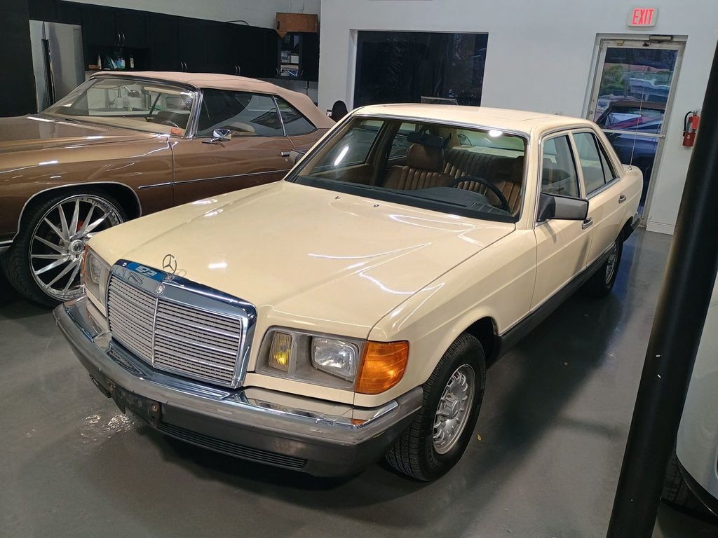 Mercedes-Benz 300-Series 1981