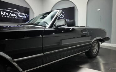 Mercedes-Benz-300-Series-1982-Convertible-17