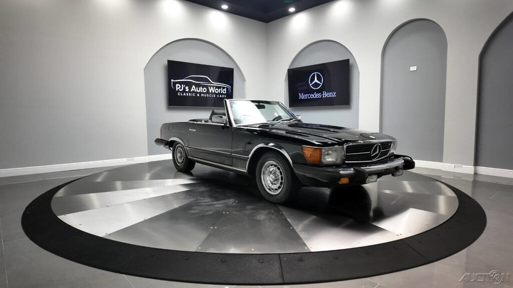 Mercedes-Benz-300-Series-1982-Convertible-5
