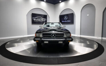 Mercedes-Benz-300-Series-1982-Convertible-7