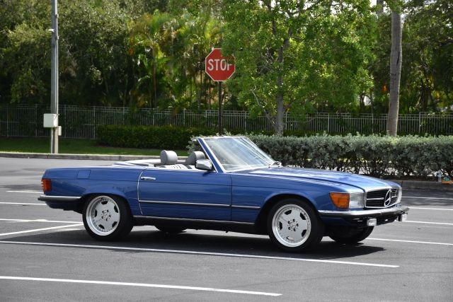 Mercedes-Benz-300-Series-1983-Convertible-1