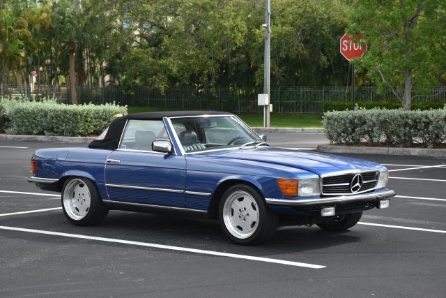 Mercedes-Benz-300-Series-1983-Convertible-19