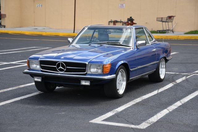 Mercedes-Benz-300-Series-1983-Convertible-23
