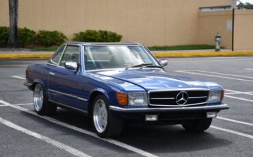 Mercedes-Benz-300-Series-1983-Convertible-24