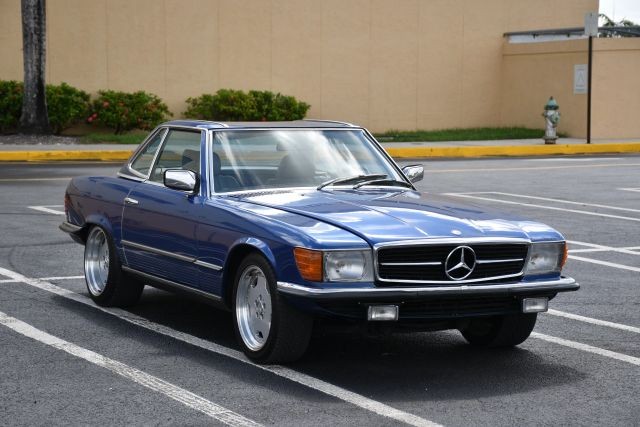 Mercedes-Benz-300-Series-1983-Convertible-24