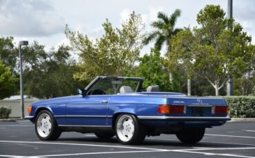 Mercedes-Benz-300-Series-1983-Convertible-3