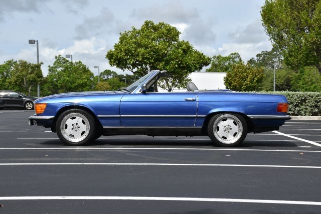 Mercedes-Benz-300-Series-1983-Convertible-5