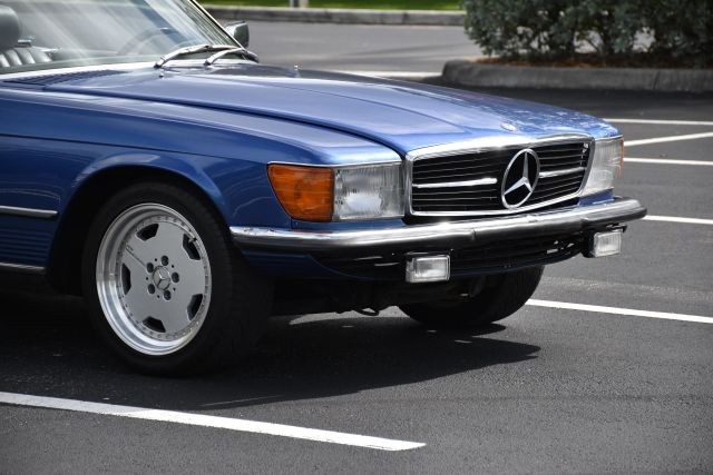Mercedes-Benz-300-Series-1983-Convertible-8