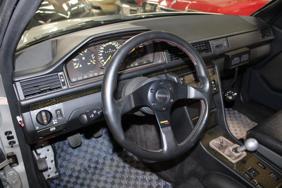 Mercedes-Benz-300-Series-1991-12