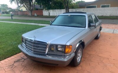 Mercedes-Benz 300SD 1985 Sedan