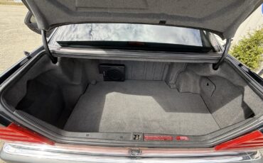 Mercedes-Benz-400-Series-1993-18