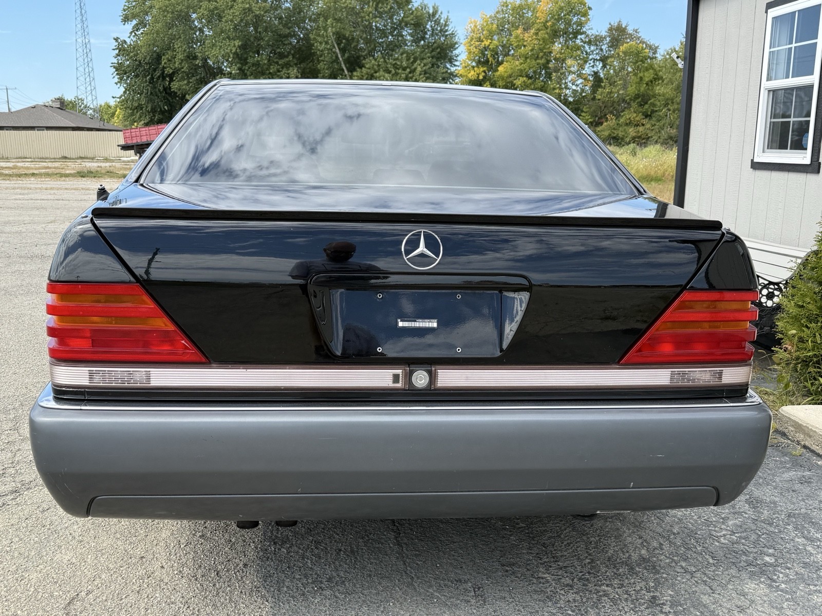 Mercedes-Benz-400-Series-1993-2