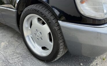 Mercedes-Benz-400-Series-1993-9
