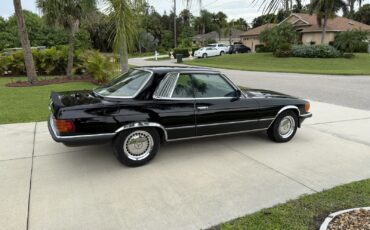 Mercedes-Benz-450-SLC-1980-2