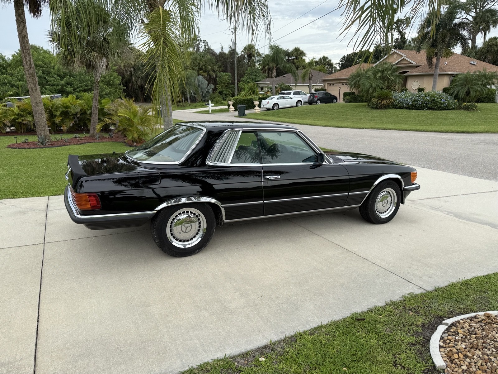 Mercedes-Benz-450-SLC-1980-2