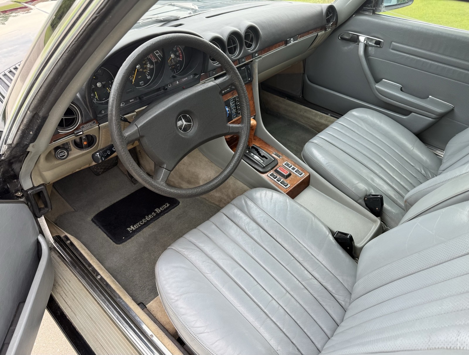Mercedes-Benz-450-SLC-1980-21