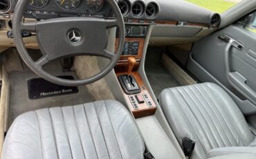 Mercedes-Benz-450-SLC-1980-22