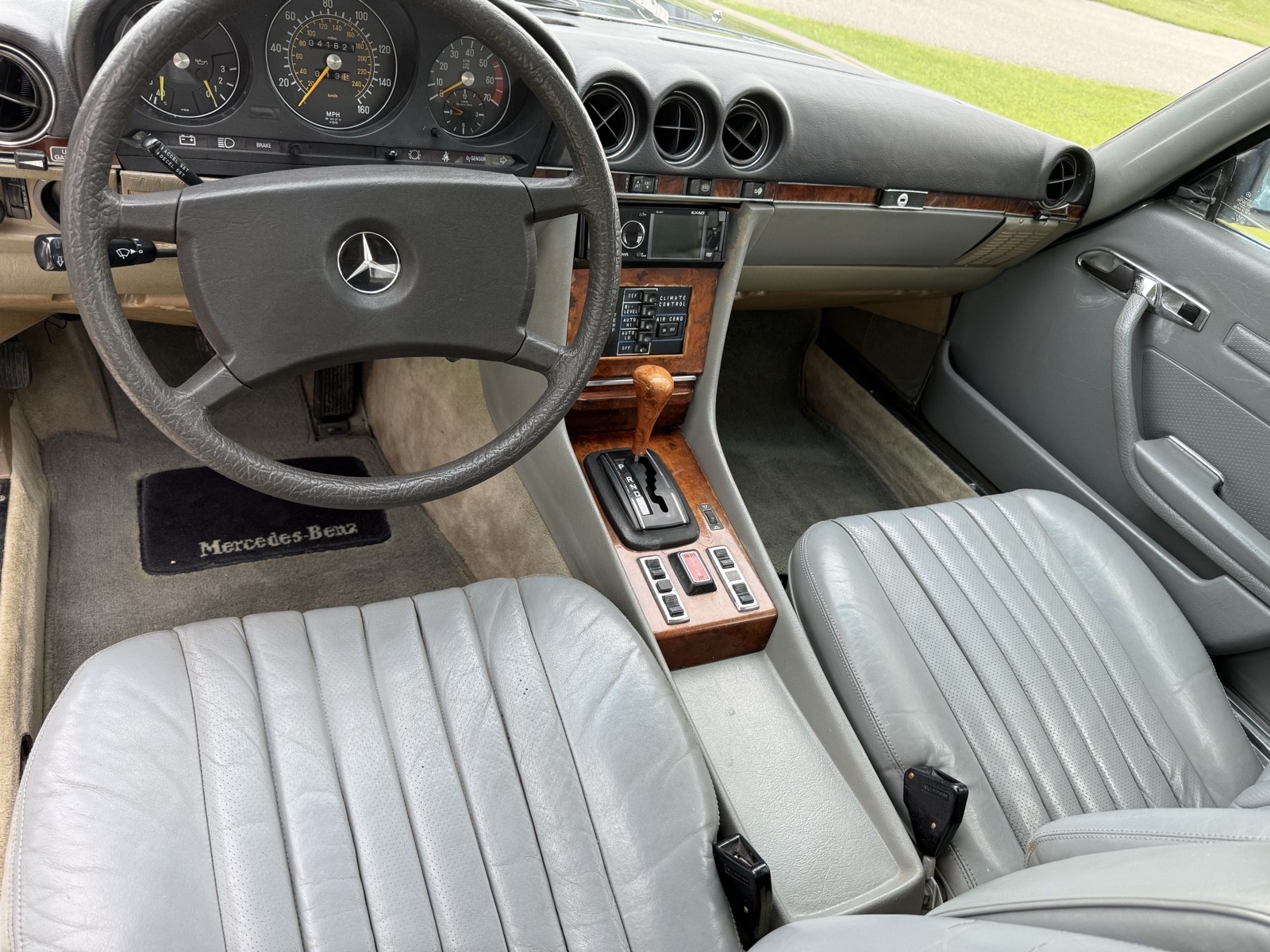 Mercedes-Benz-450-SLC-1980-22