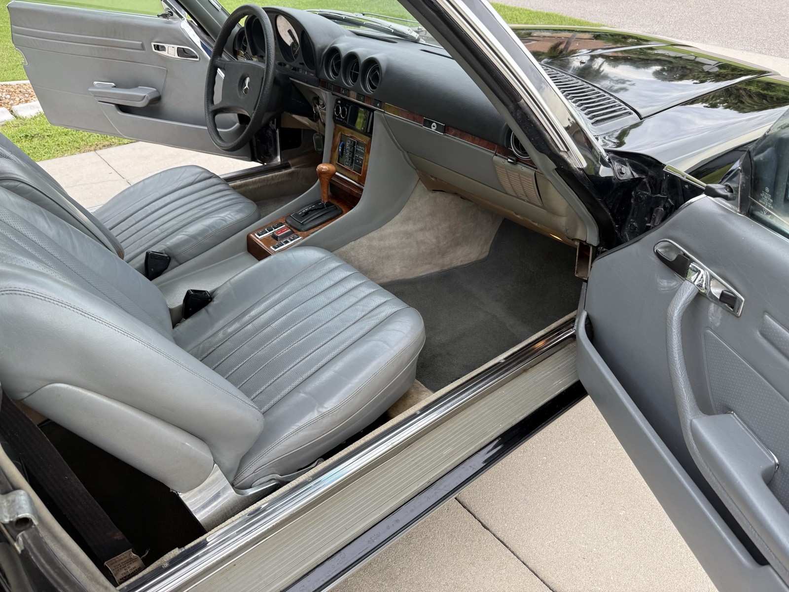 Mercedes-Benz-450-SLC-1980-27