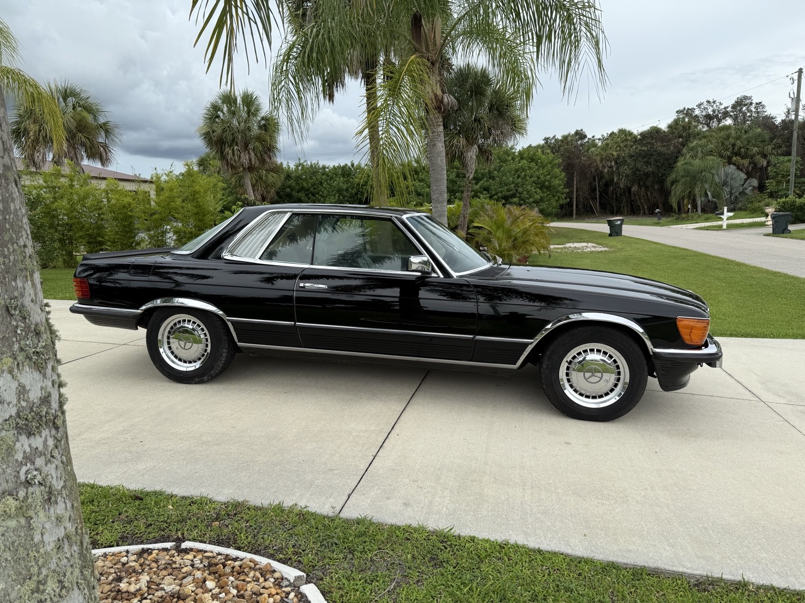 Mercedes-Benz-450-SLC-1980-5