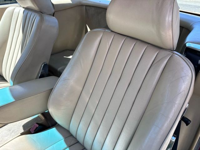 Mercedes-Benz-500-Series-1988-Convertible-39