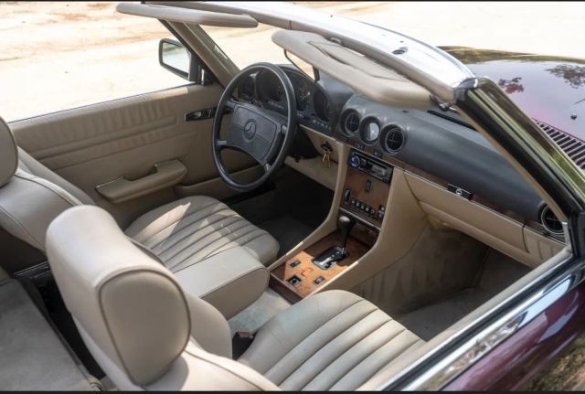 Mercedes-Benz-500-Series-1988-Convertible-4