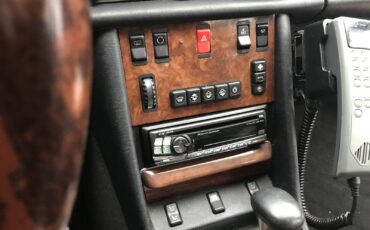 Mercedes-Benz-560SEL-1988-9