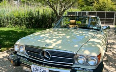Mercedes-Benz-560SL-1989-Convertible-3