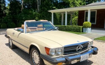 Mercedes-Benz-560SL-1989-Convertible-4