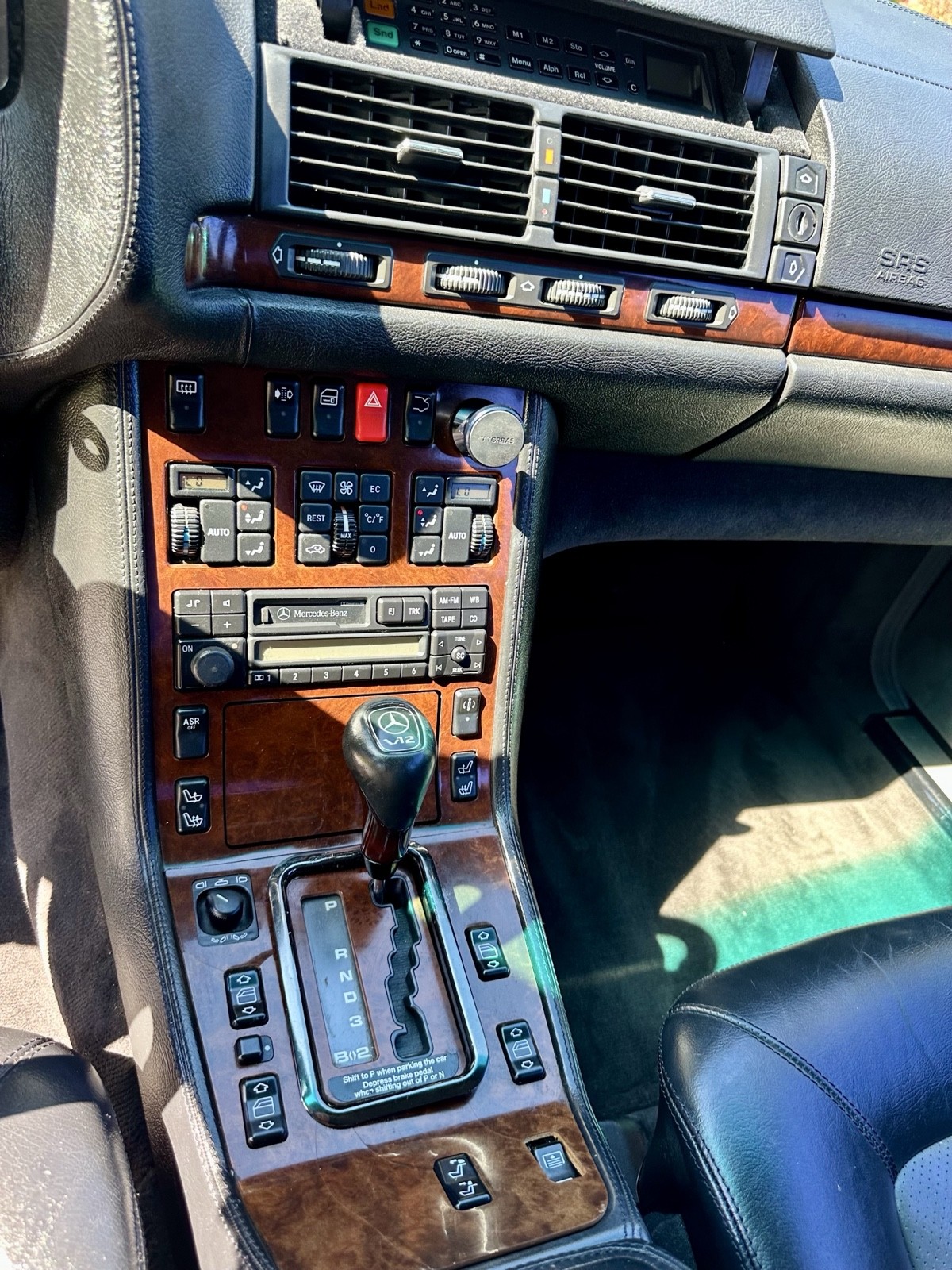 Mercedes-Benz-600-Series-1995-8