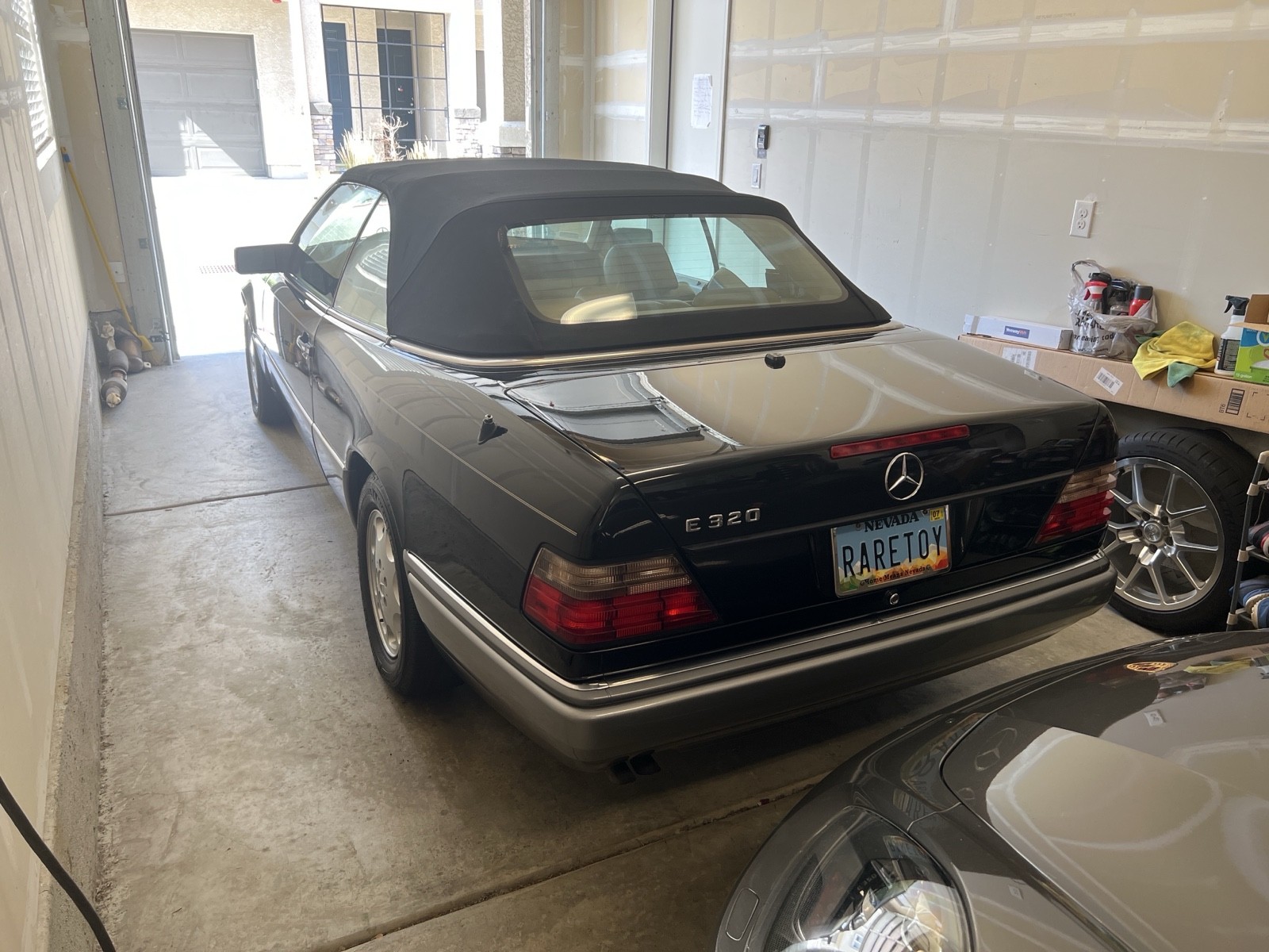 Mercedes-Benz-E-Class-1994-1