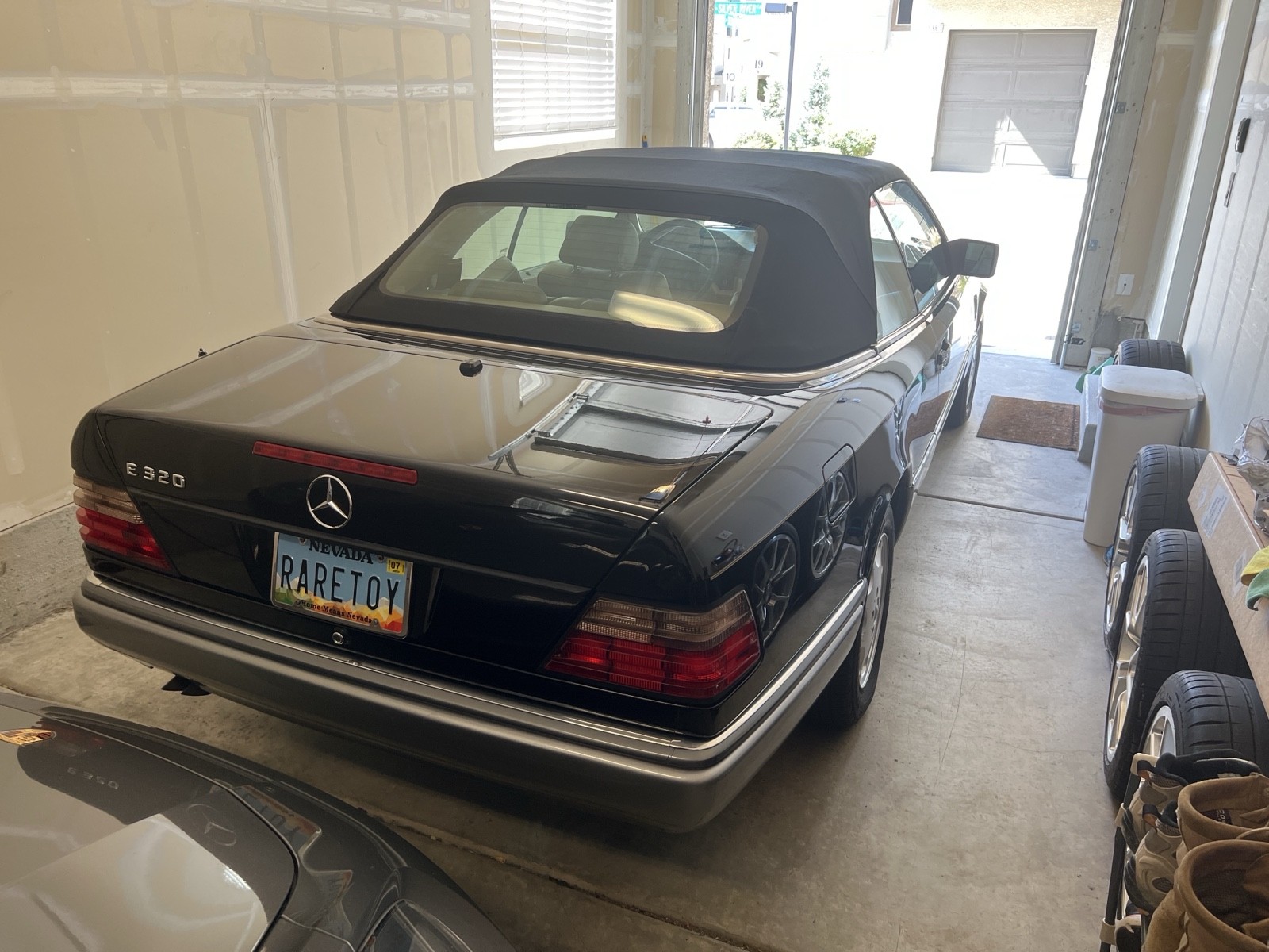 Mercedes-Benz-E-Class-1994-2