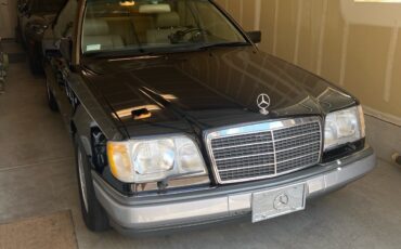 Mercedes-Benz-E-Class-1994-27