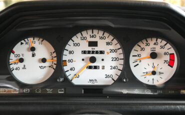 Mercedes-Benz-E-Class-1994-Sedan-15