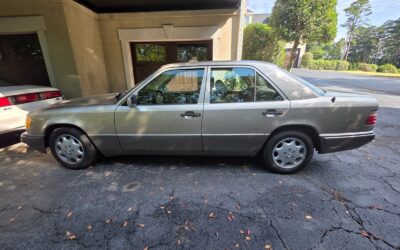 Mercedes-Benz E-Class 1994