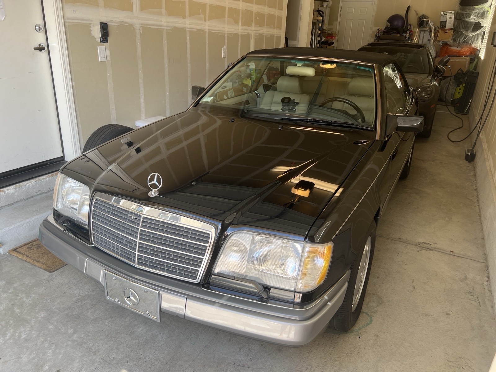 Mercedes-Benz-E-Class-1994