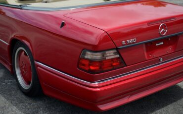 Mercedes-Benz-E-Class-1995-Convertible-10