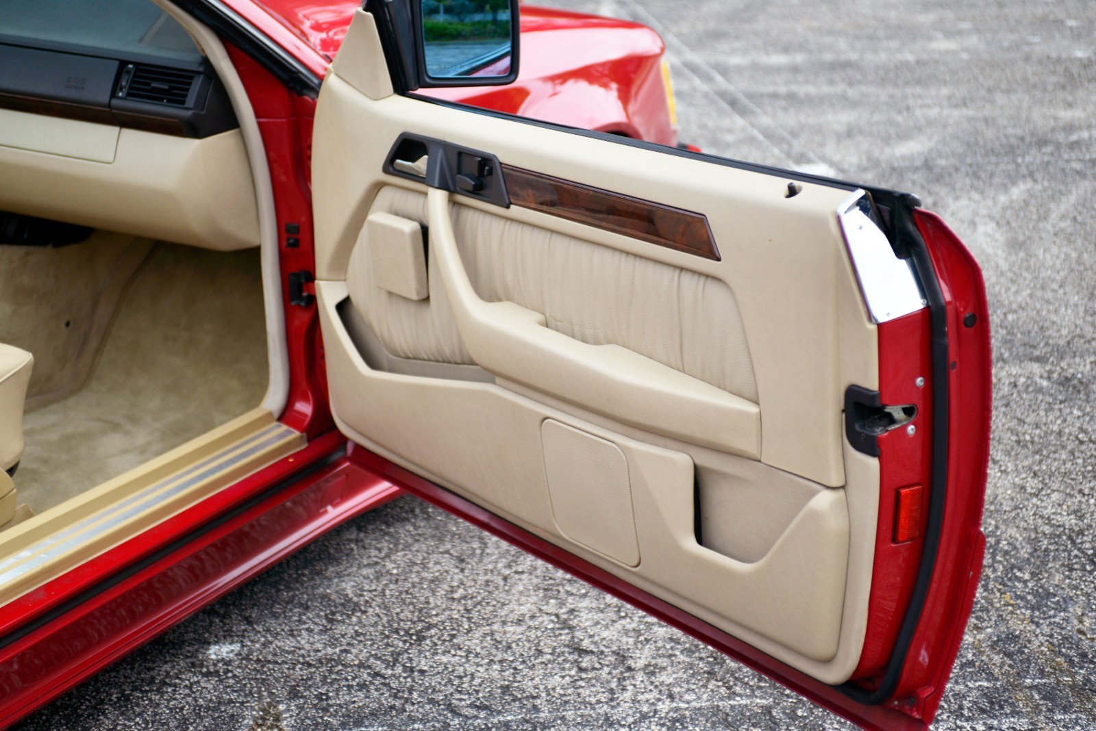 Mercedes-Benz-E-Class-1995-Convertible-24