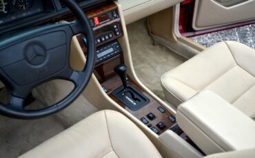 Mercedes-Benz-E-Class-1995-Convertible-27