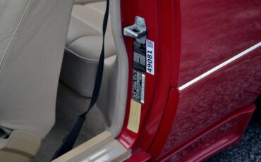 Mercedes-Benz-E-Class-1995-Convertible-30