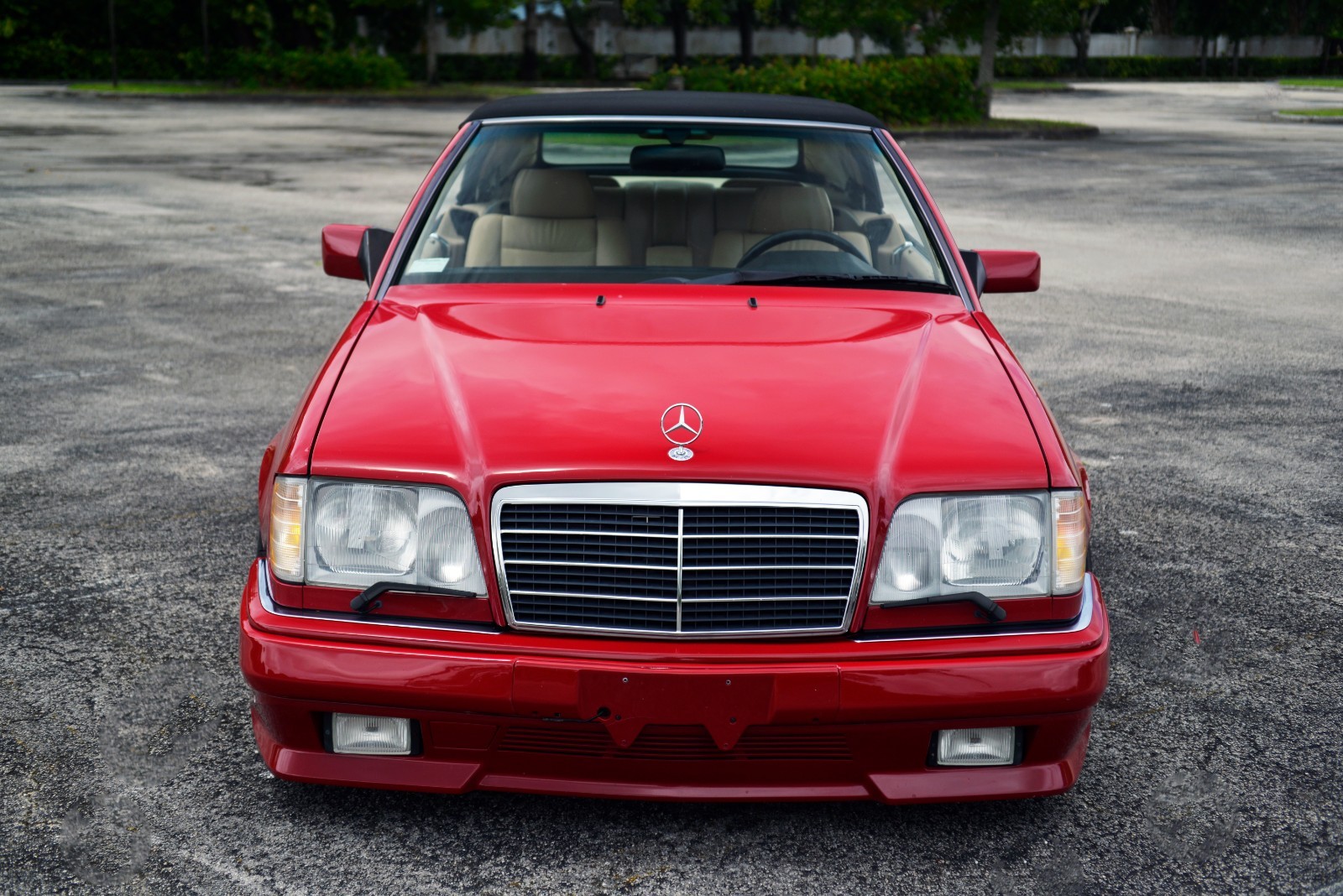 Mercedes-Benz-E-Class-1995-Convertible-38