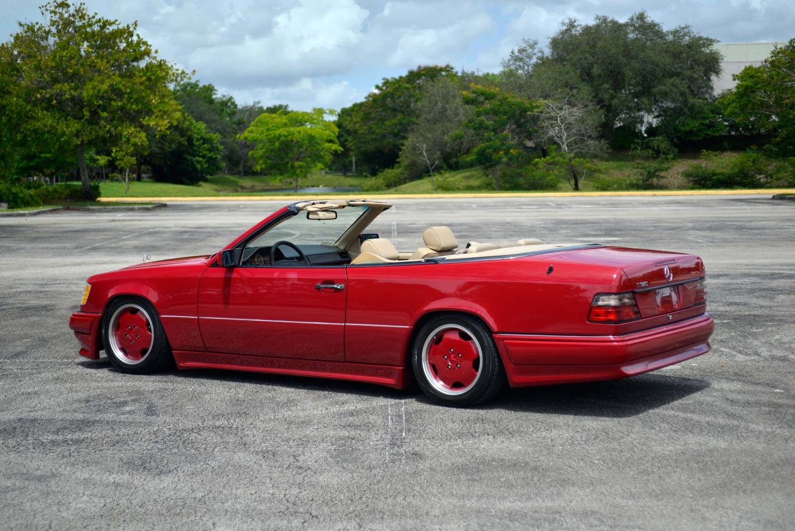 Mercedes-Benz-E-Class-1995-Convertible-6
