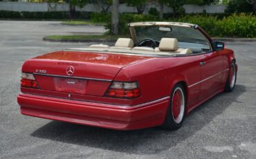 Mercedes-Benz-E-Class-1995-Convertible-9