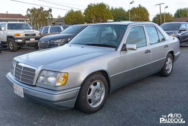Mercedes-Benz E-Class 1995 Sedan