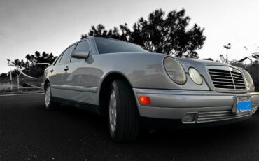 Mercedes-Benz-E-Class-1996-Sedan-1