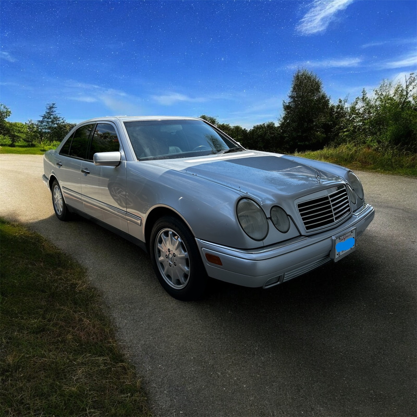 Mercedes-Benz-E-Class-1996-Sedan-11