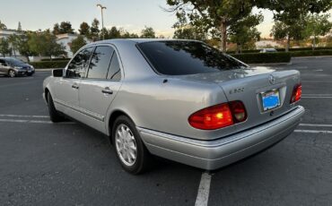 Mercedes-Benz-E-Class-1996-Sedan-13