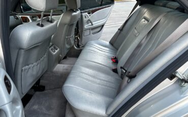 Mercedes-Benz-E-Class-1996-Sedan-15